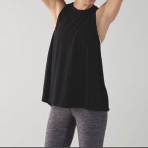 Lululemon All tied up tank top Black size 6.